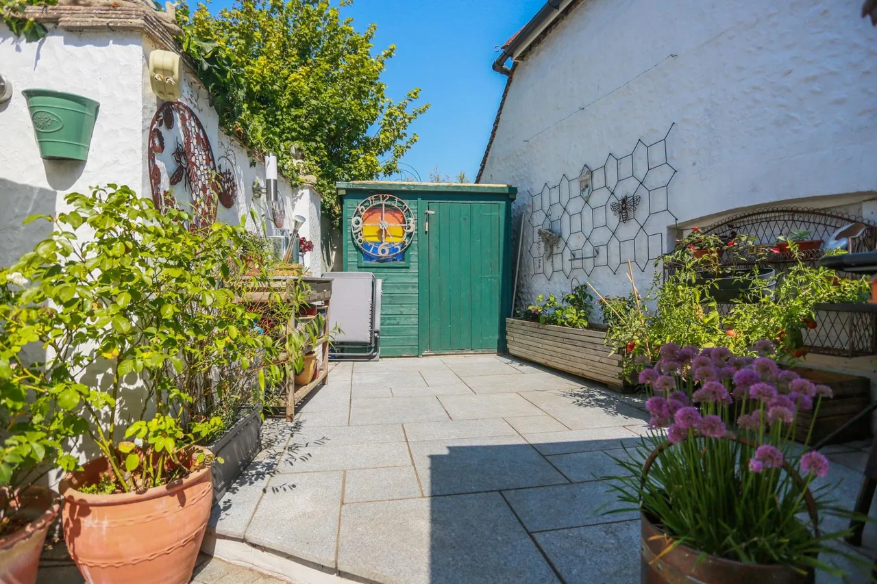 Cherry Cottage, The Green, BN42, photo 25