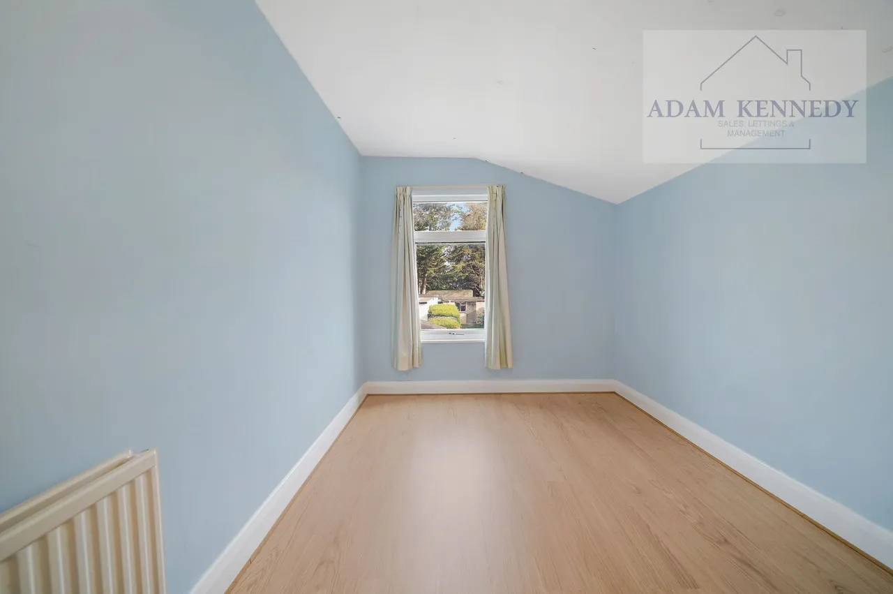 Hertford Road, London, N9, photo 14