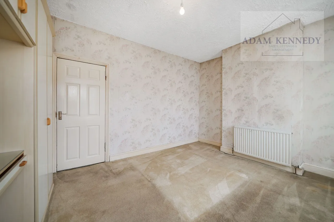 Hertford Road, London, N9, photo 17