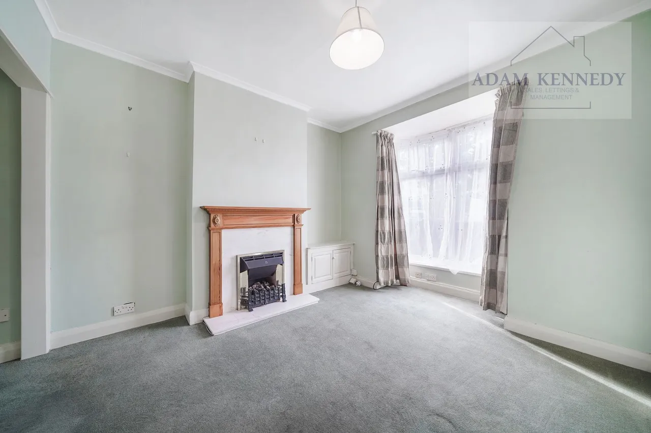 Hertford Road, London, N9, photo 2