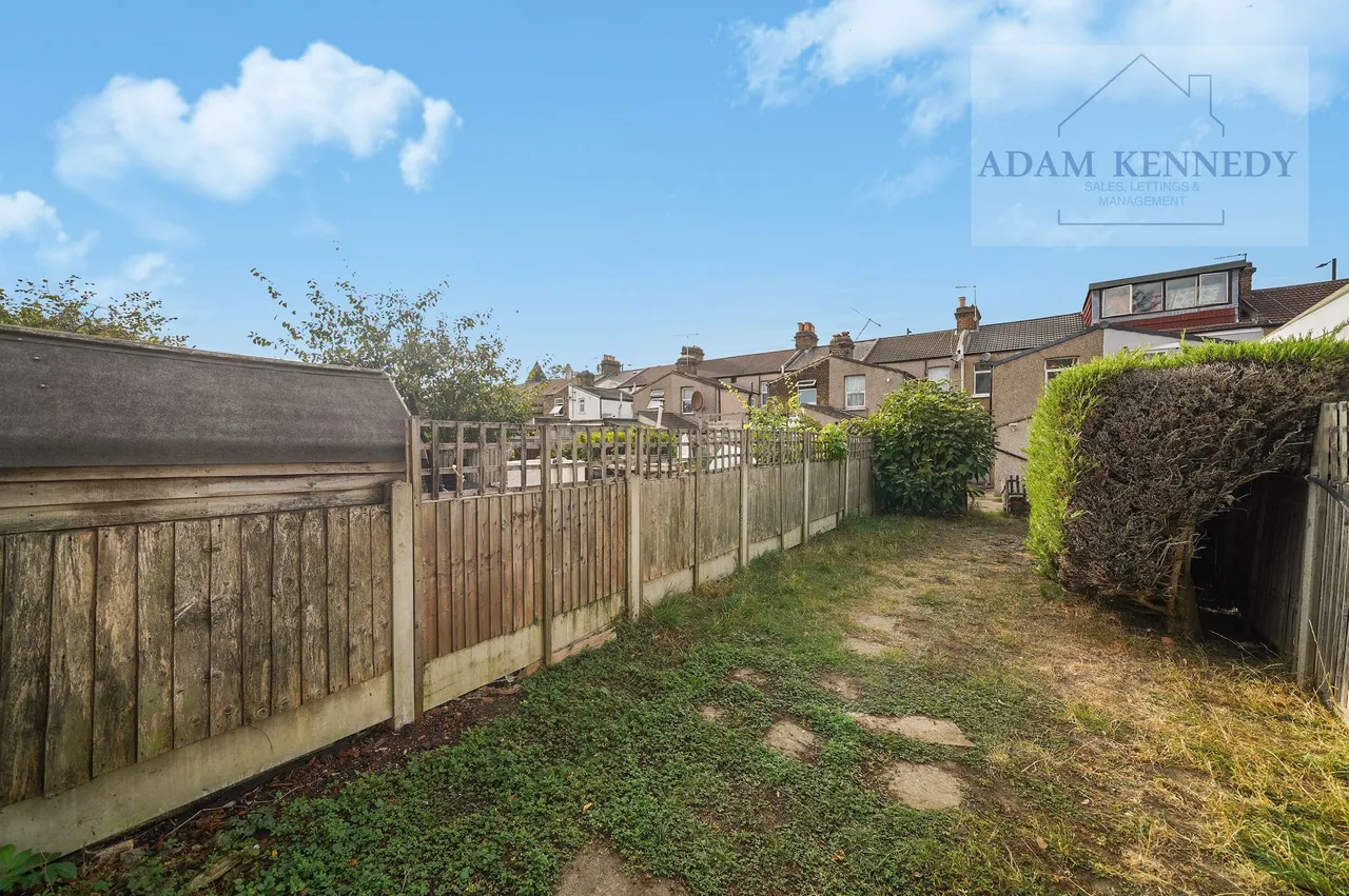 Hertford Road, London, N9, photo 25