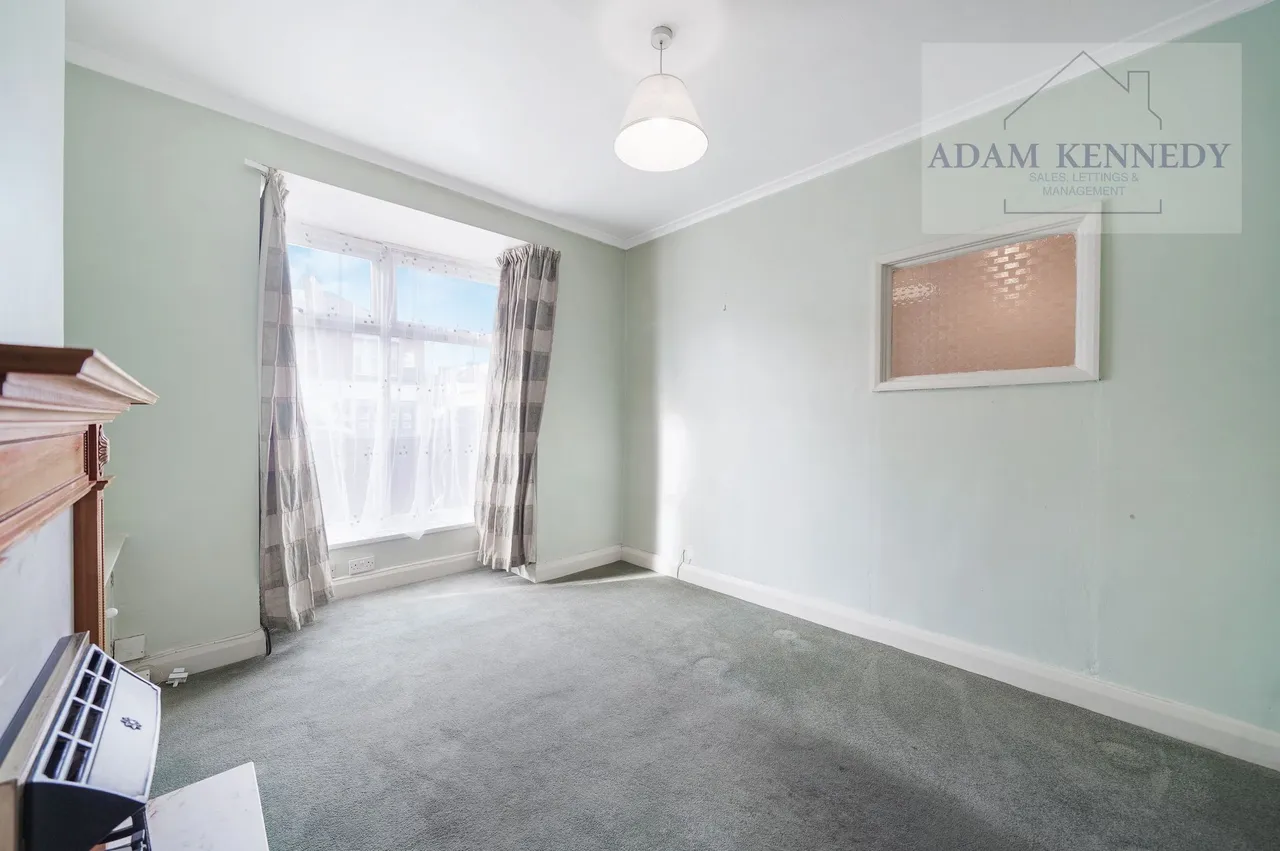 Hertford Road, London, N9, photo 6