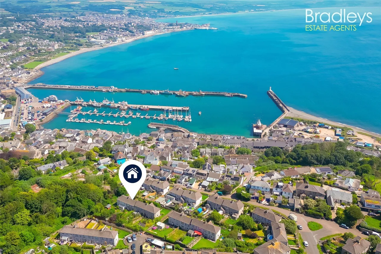 2 bed property for sale, Newlyn, Penzance, TR18