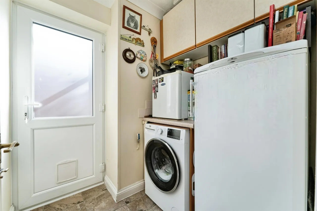 White Hart Drive, Benwick, PE15, photo 11