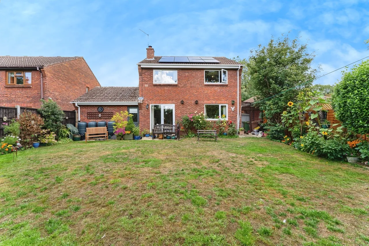 White Hart Drive, Benwick, PE15, photo 18