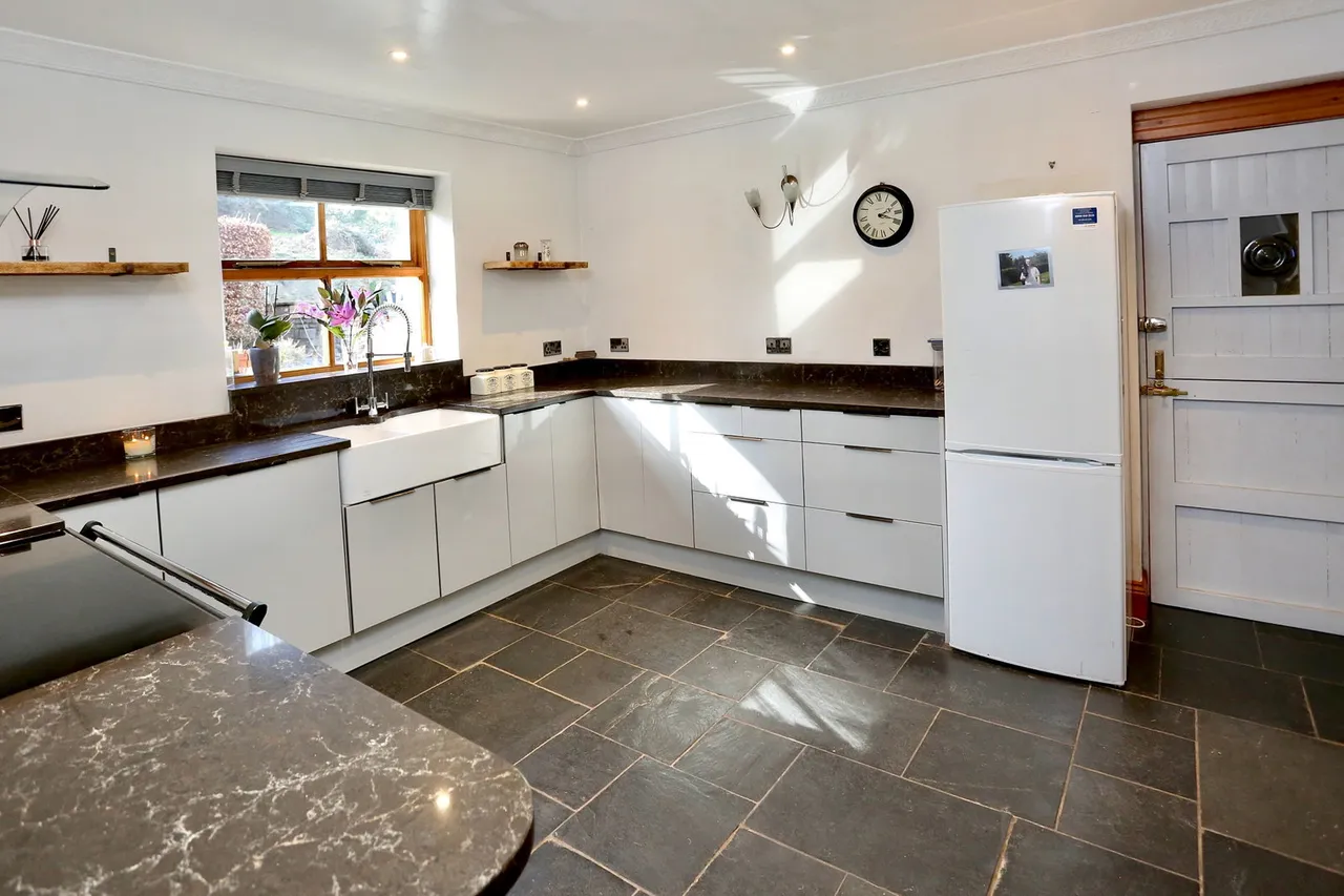 Lleaud Newydd, Lower Station Road, Clydach, Abergavenny, Monmouthshire, NP7 0LY, photo 3