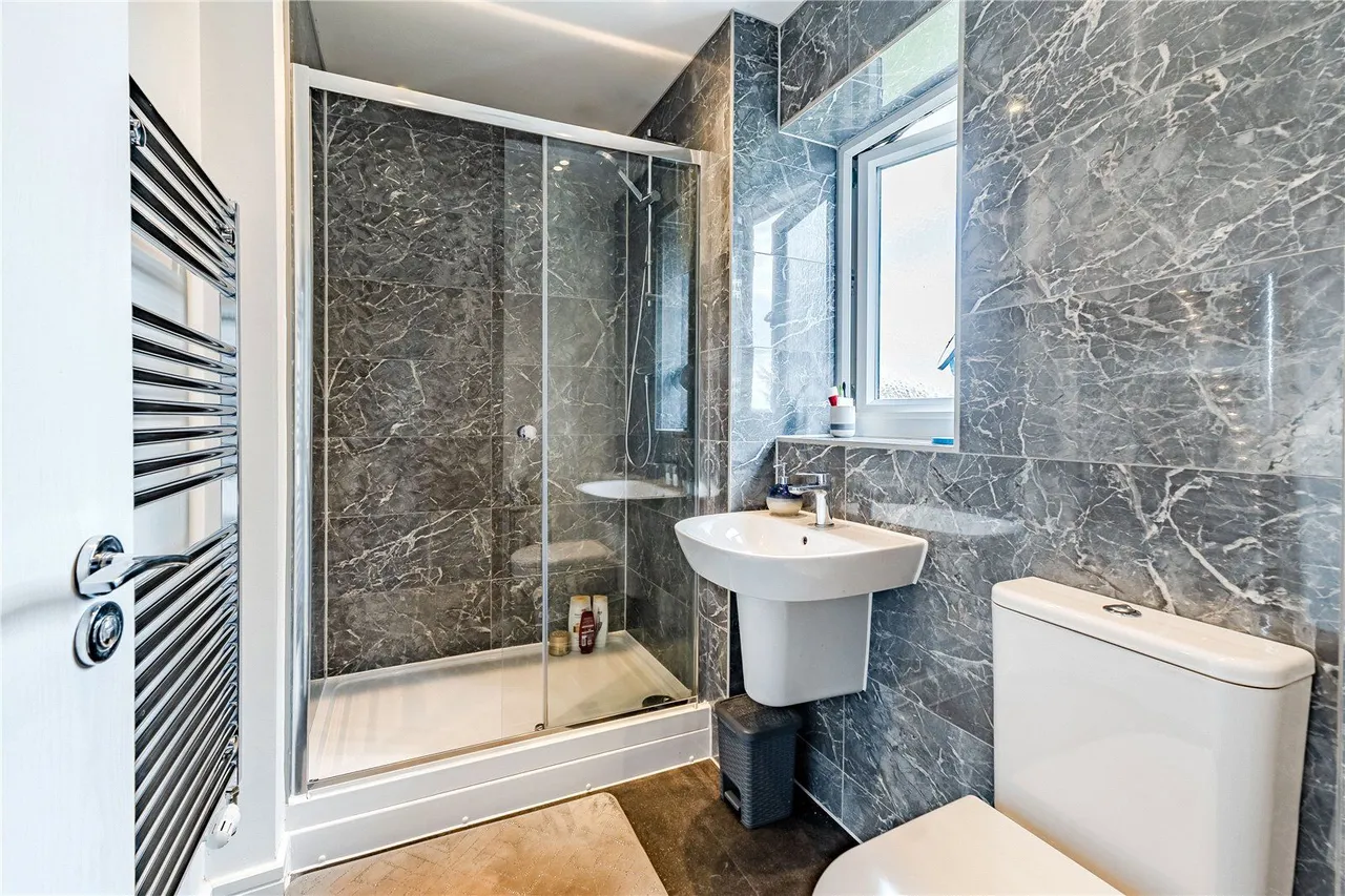 Meadow Drive, Micklefield, LS25, photo 6