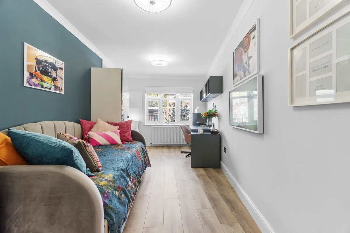 Shepperton, TW17, photo 8