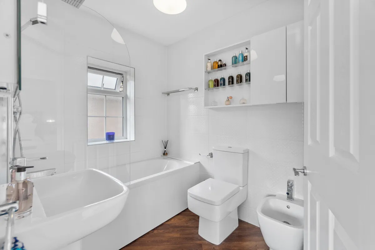 Shepperton, TW17, photo 7