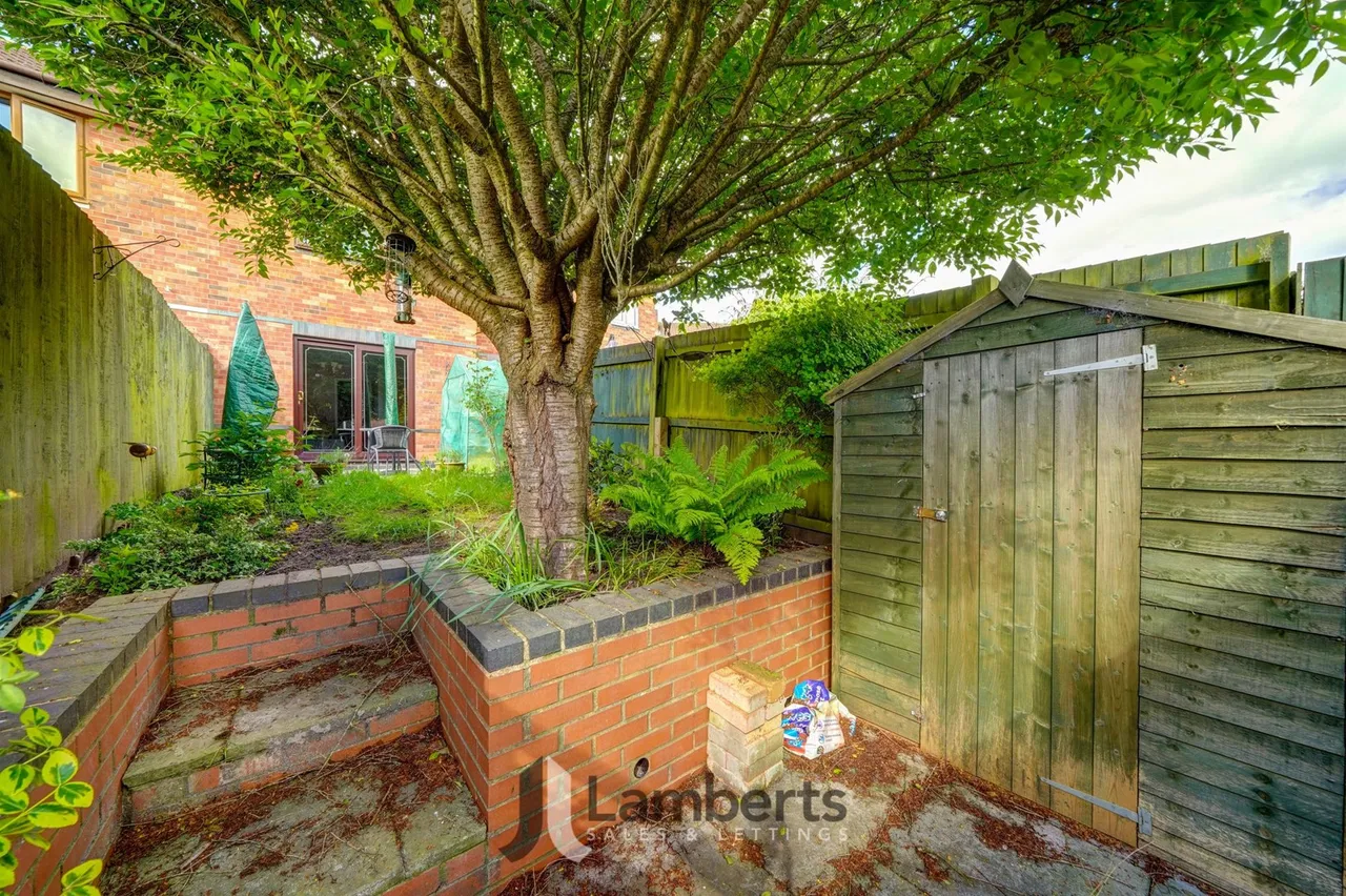 24 Terrys Close, Redditch, photo 14