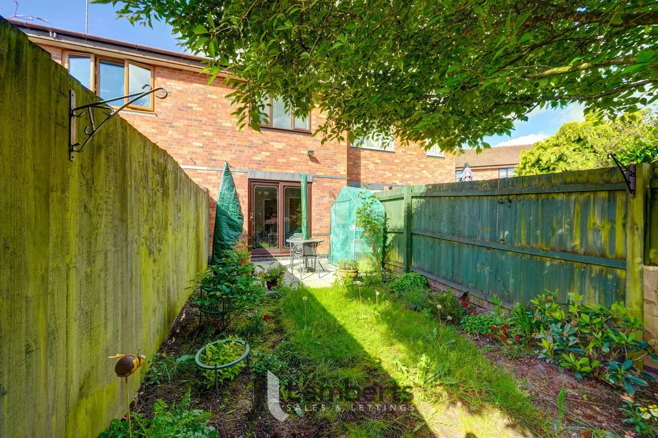 24 Terrys Close, Redditch, photo 13