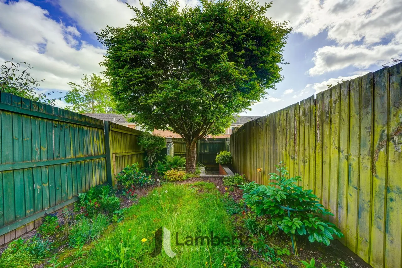 24 Terrys Close, Redditch, photo 12