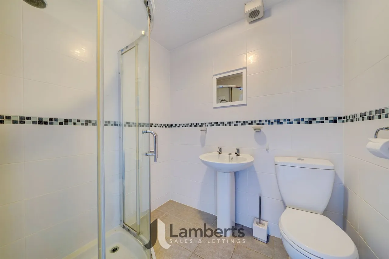 24 Terrys Close, Redditch, photo 9