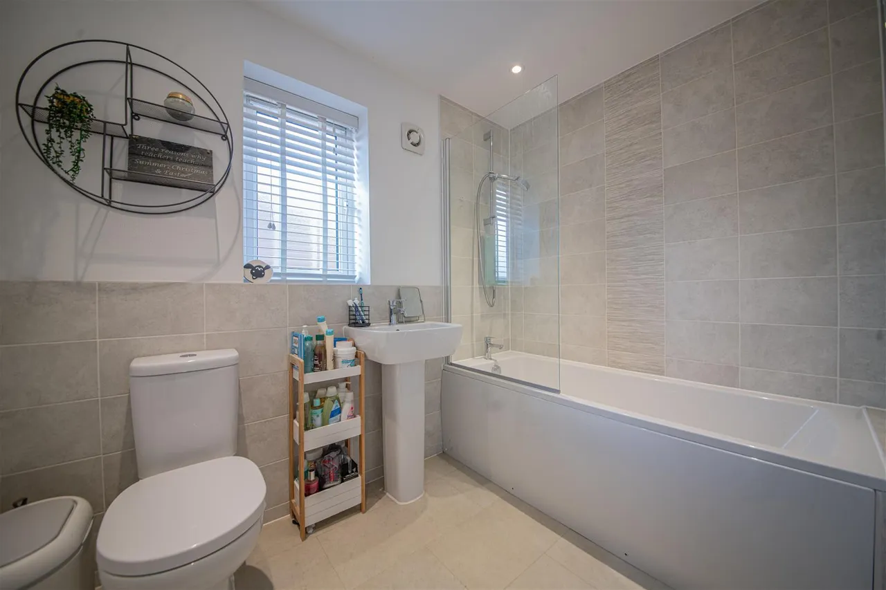 Holloway Mews, Fair Oak, SO50, photo 16