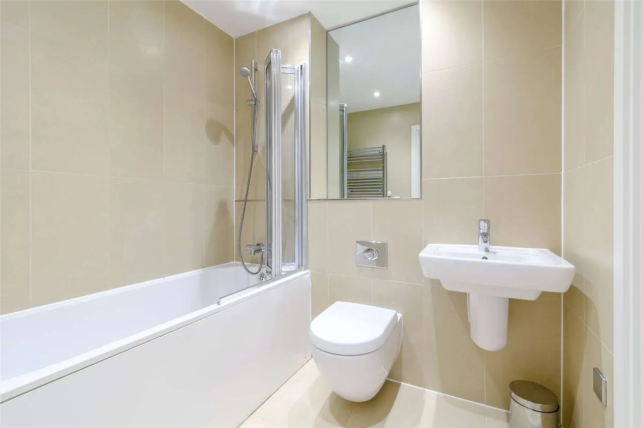 Lynfield Court, Cambridge, Cambridgeshire, CB4 1DP, photo 6