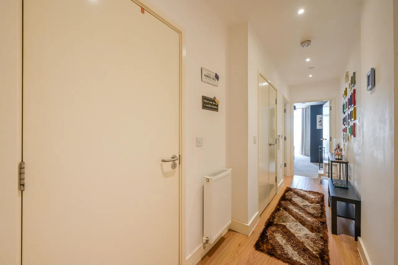 Flat 703, Blashill Court, 7 Pomfret Place, London, photo 8