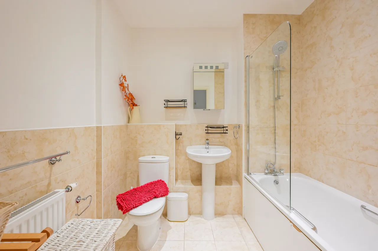 Flat 703, Blashill Court, 7 Pomfret Place, London, photo 4