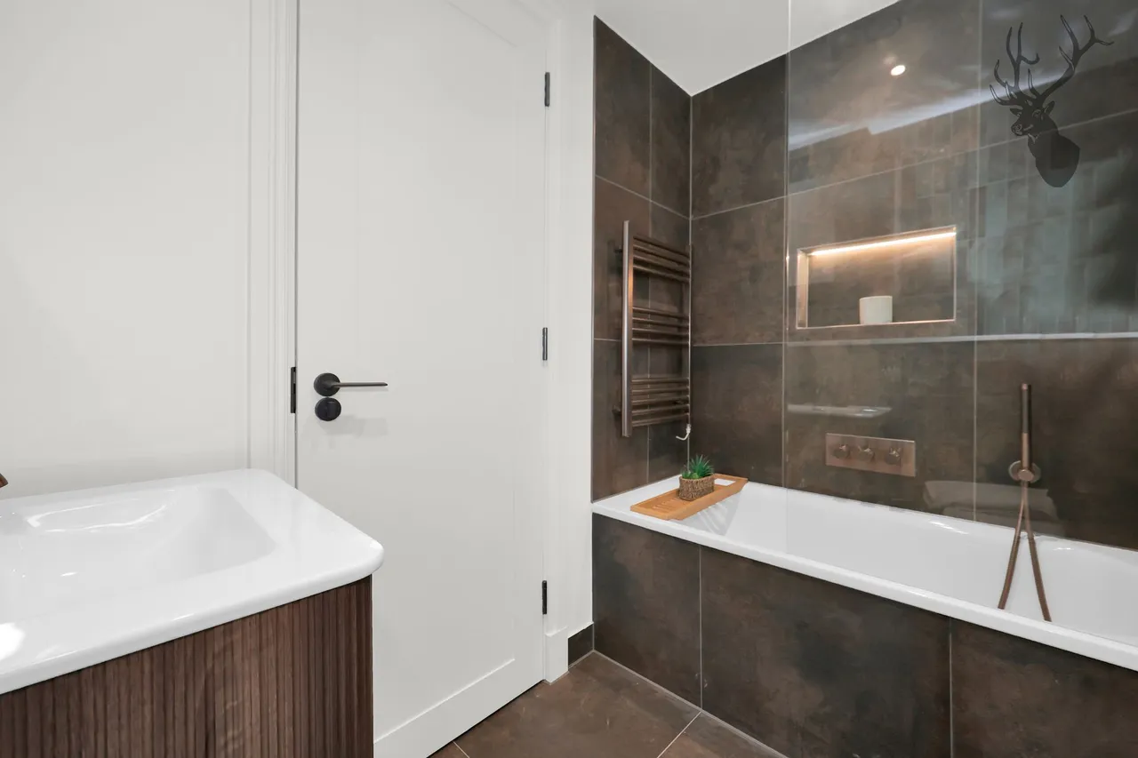Morris Road, London, E14, photo 17
