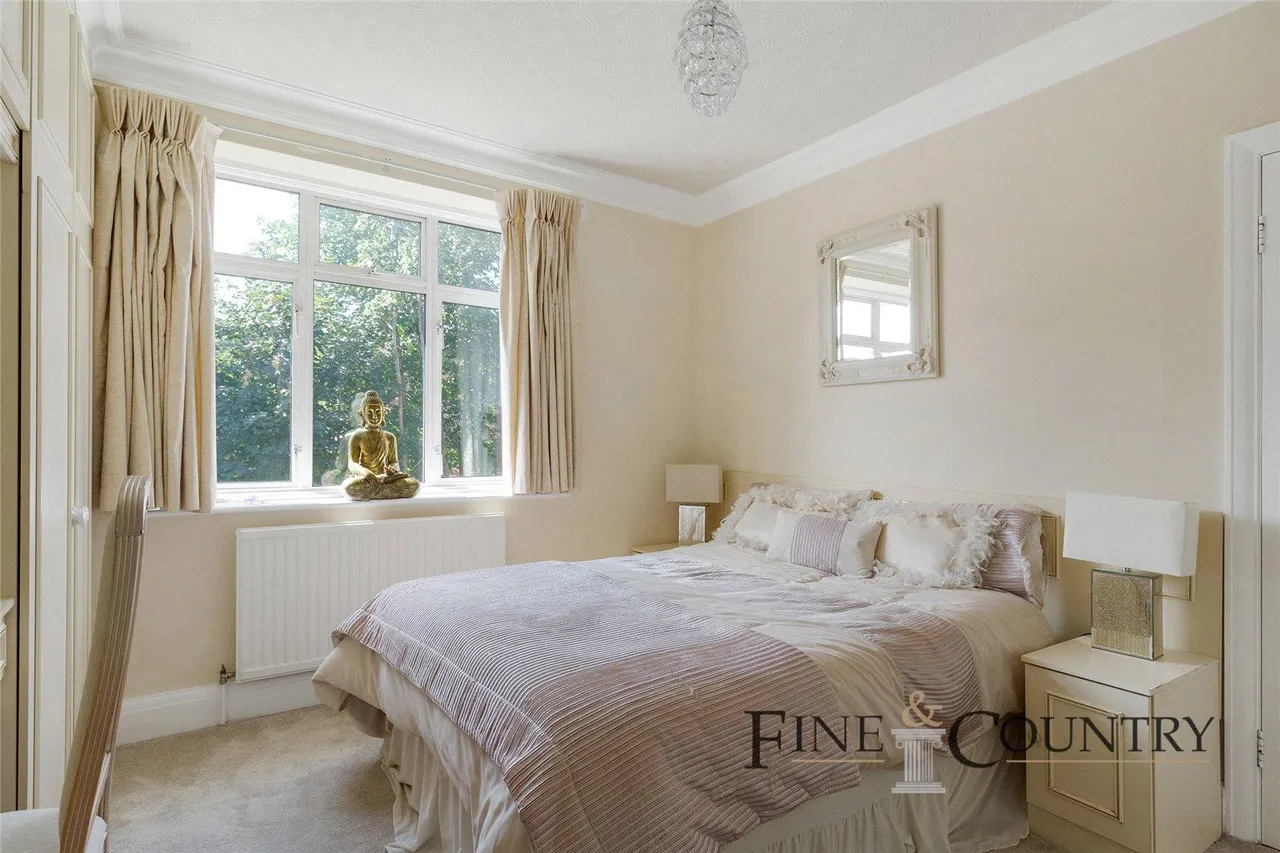 Henson Avenue, London, photo 26