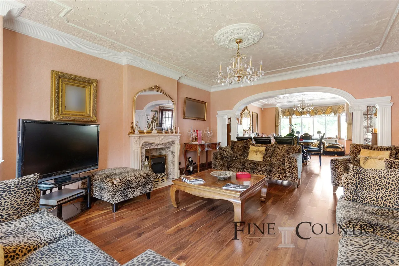 Henson Avenue, London, photo 10