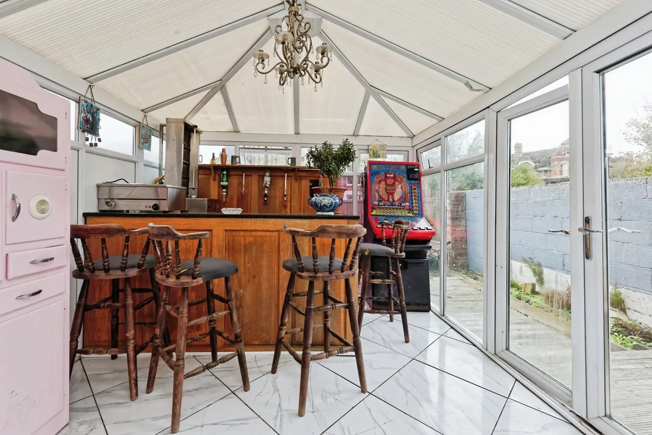 Cheriton Road, Folkestone, Kent, CT20, photo 4