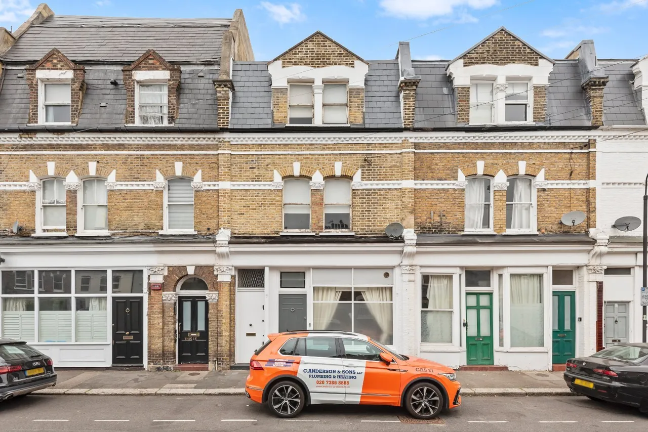 3 bed flat for sale, Filmer Road, Fulham, SW6