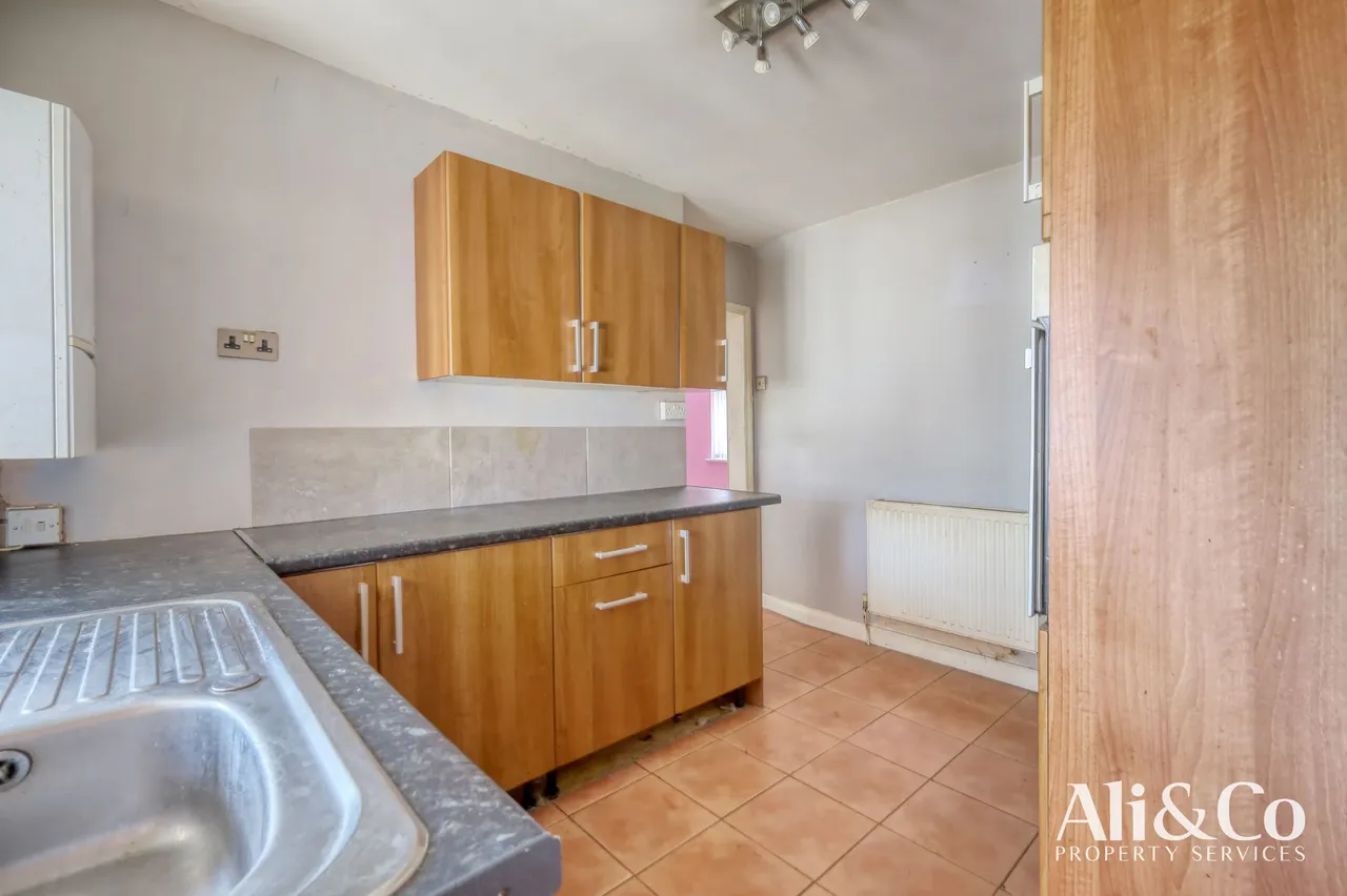 Nelson Road, South Ockendon, Essex, RM15 6PX, photo 6