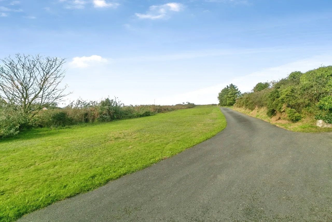 Nr Sarn Mellteyrn, Llyn Peninsula, LL53, photo 4