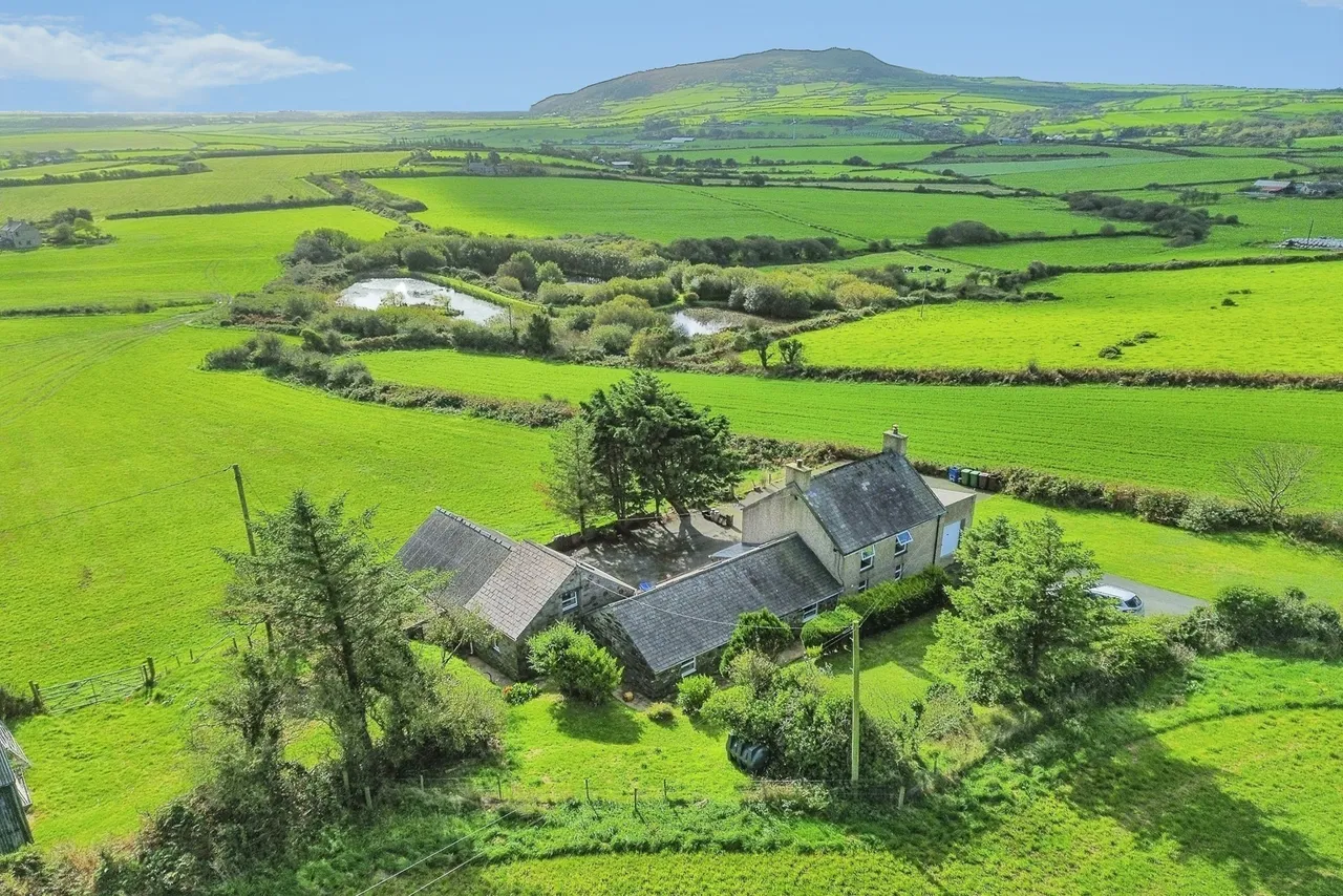 Nr Sarn Mellteyrn, Llyn Peninsula, LL53, photo 5