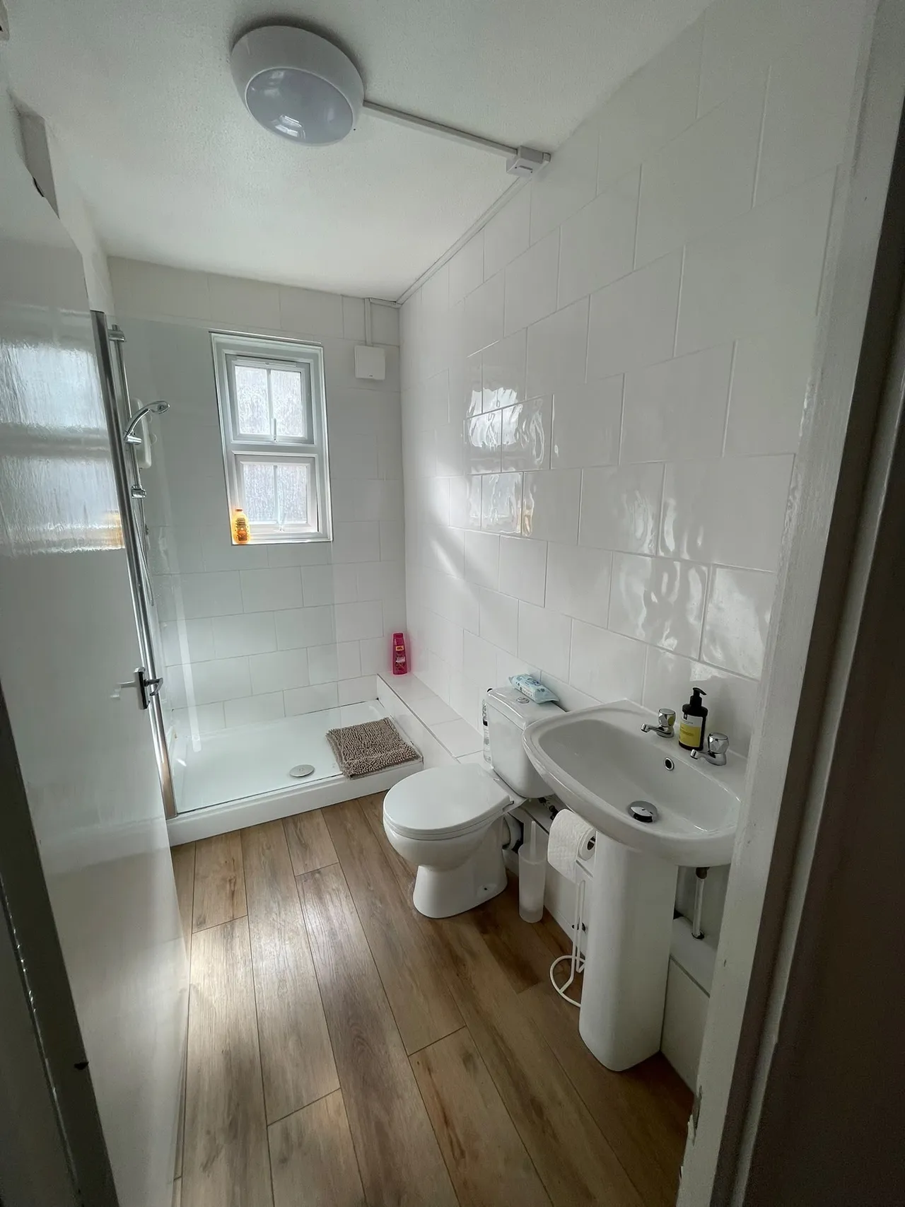 Clapham Road, MK41, photo 8