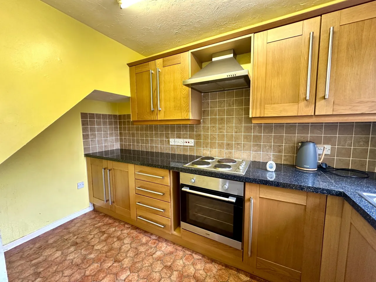 Avern Close, Great Bridge, Tipton, DY4, photo 4