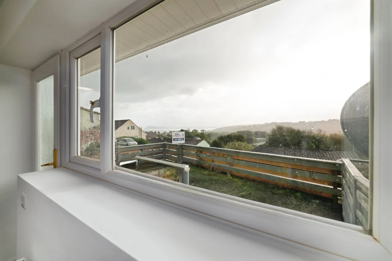 Seaview Crescent, Goodwick, SA64, photo 11