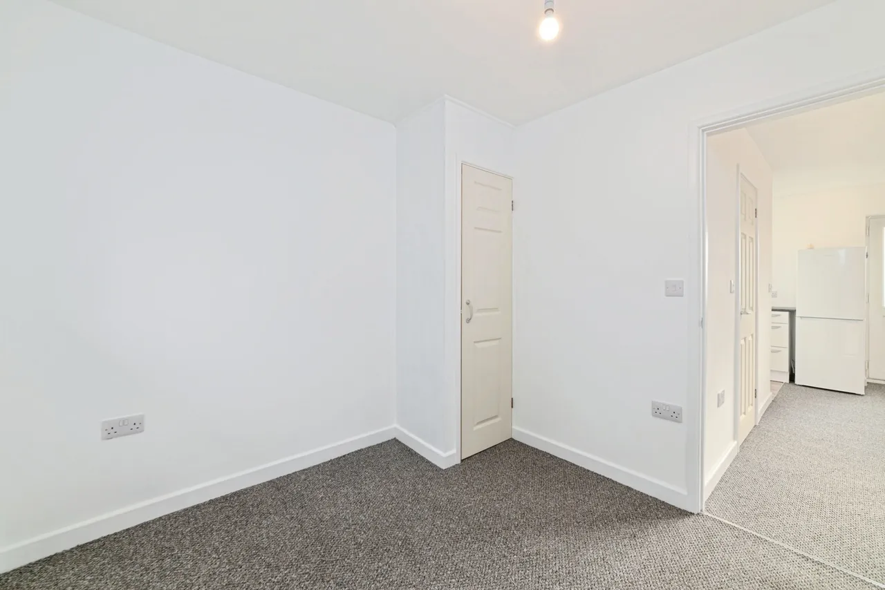 Seaview Crescent, Goodwick, SA64, photo 16