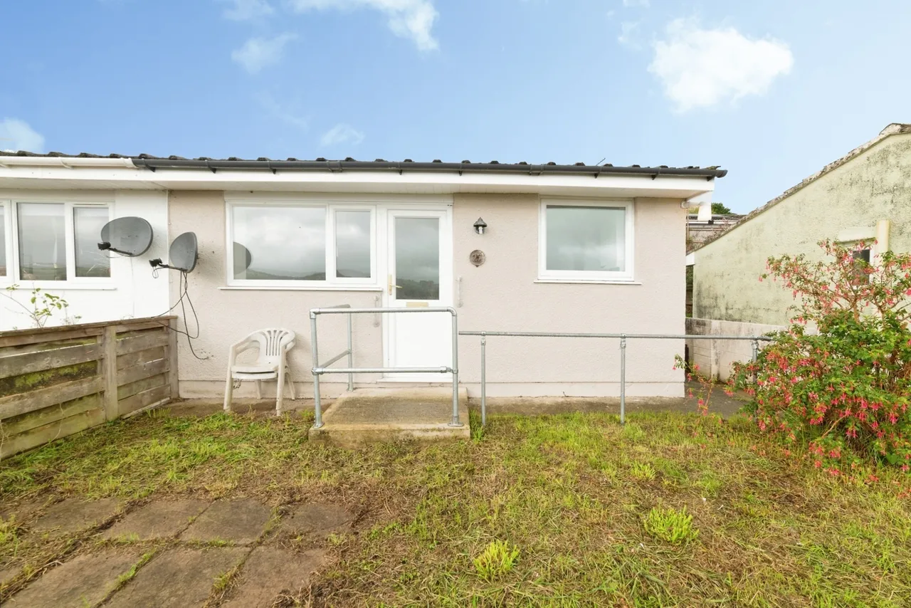 Seaview Crescent, Goodwick, SA64, photo 12