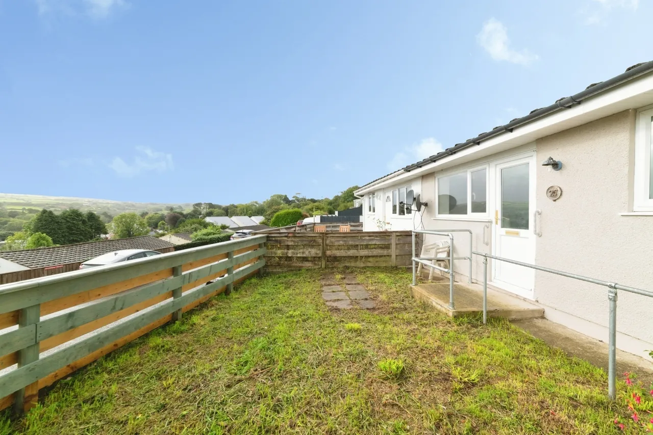 Seaview Crescent, Goodwick, SA64, photo 22