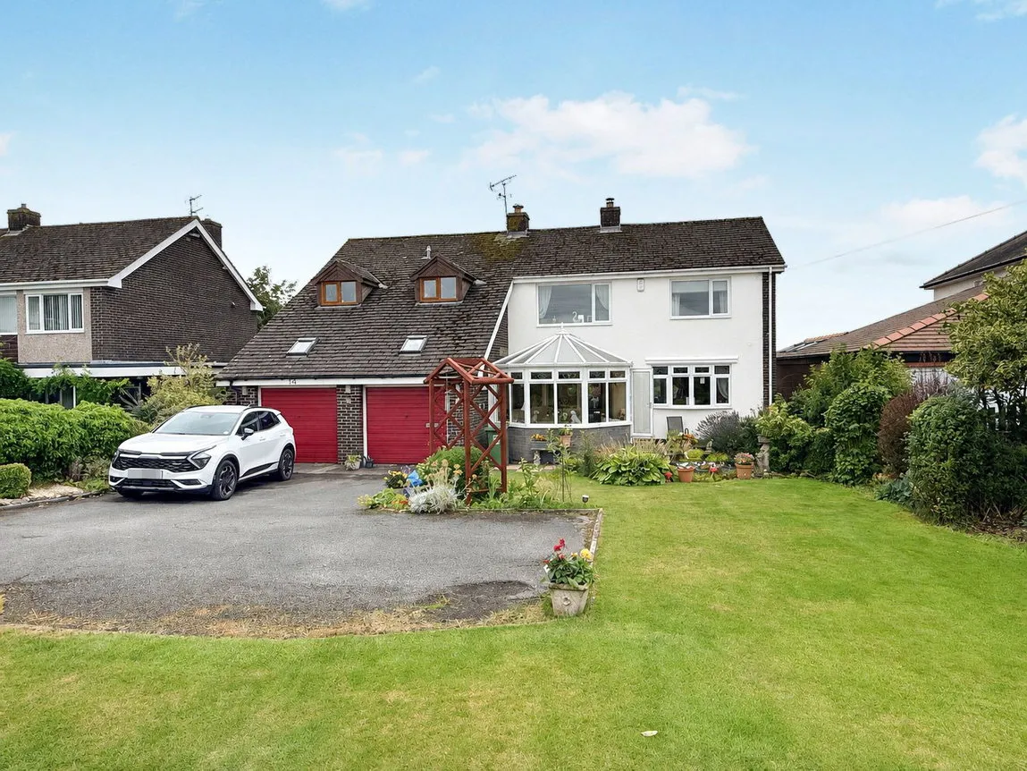 4 bed house for sale — Houghton Road, Carlisle, CA3 0LA