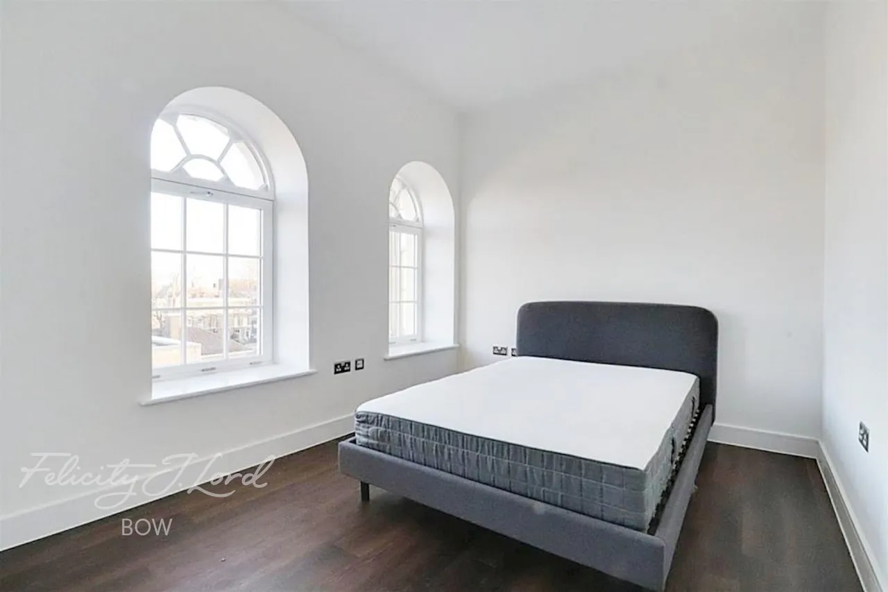 St Clements Avenue, London, E3, photo 10