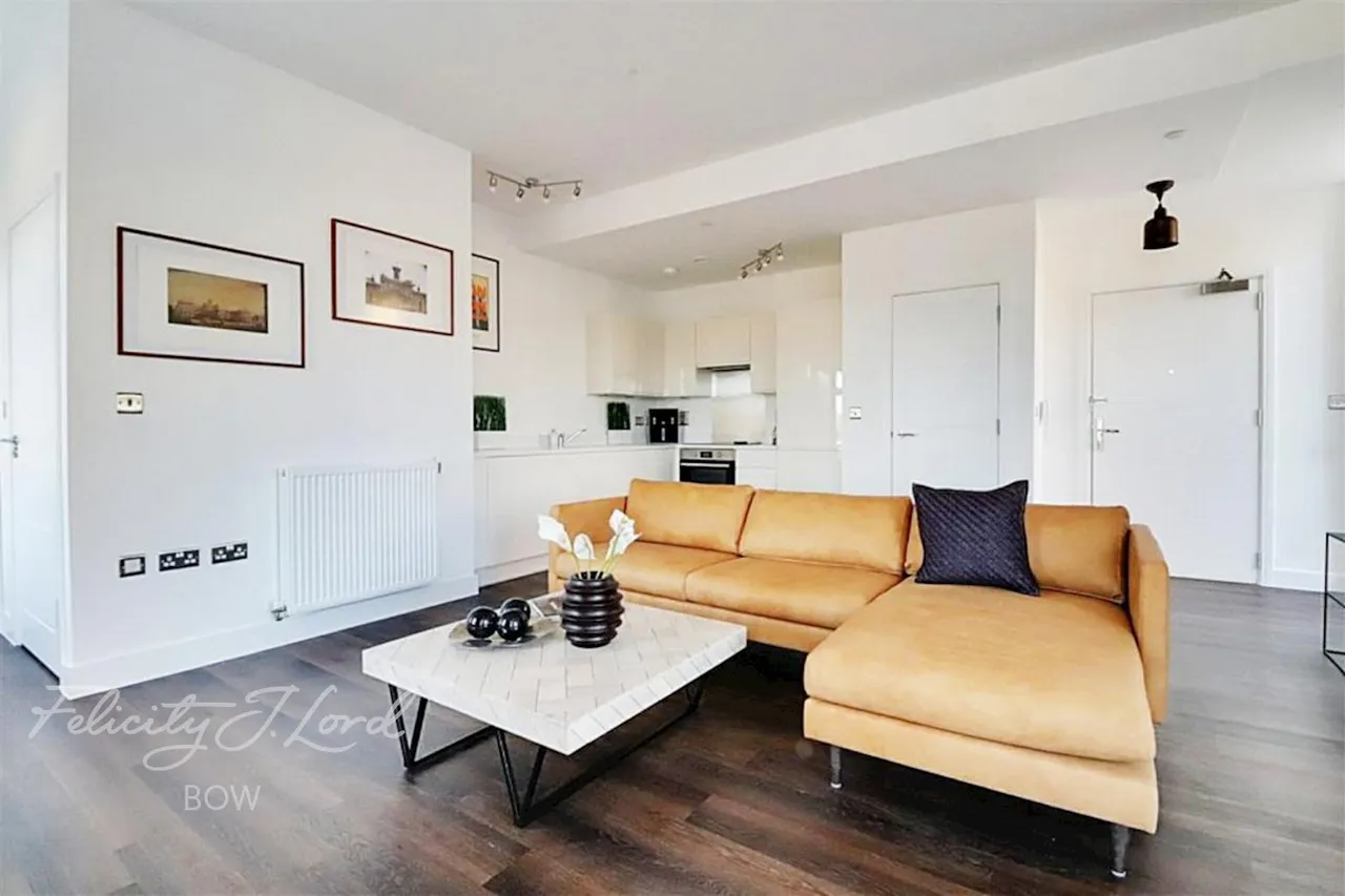 St Clements Avenue, London, E3, photo 22