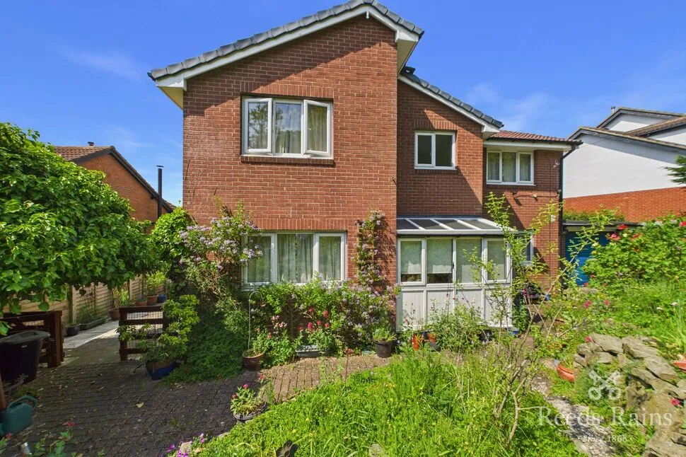 Lime Street, Ossett, West Yorkshire, WF5, photo 2