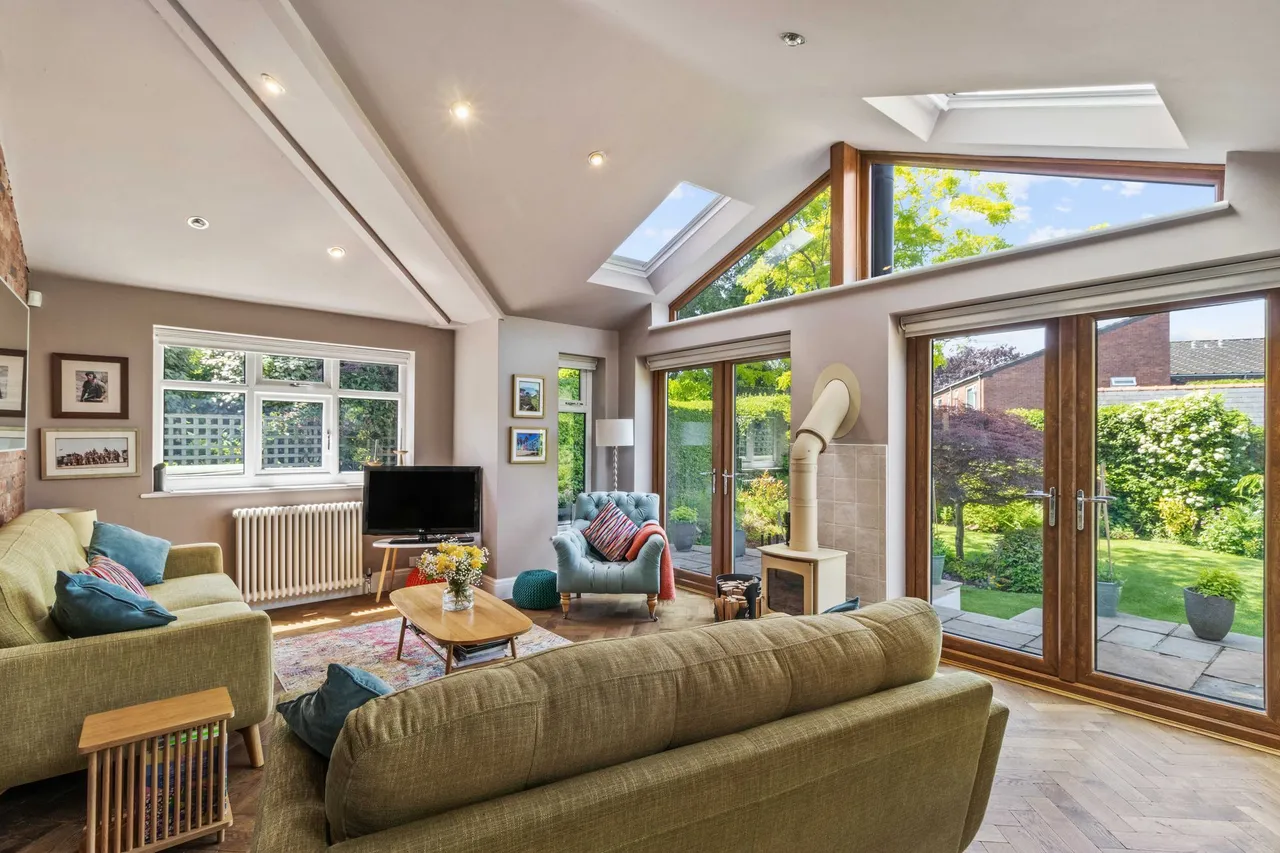 Parkgate Road, Stockton Heath, Warrington, Warrington, WA4 2AP, photo 2