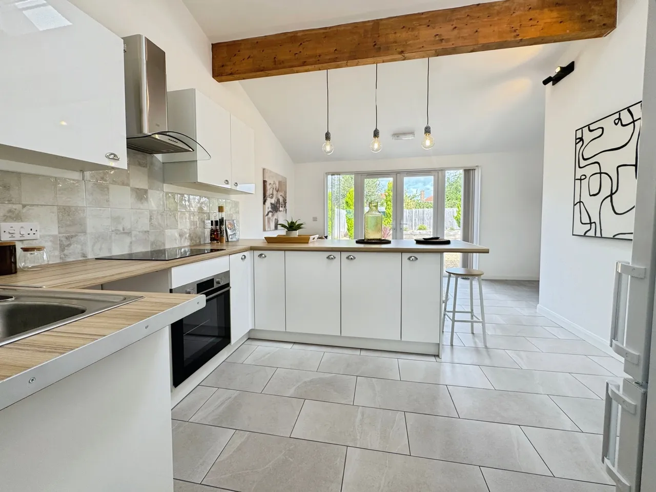 5 bed house to rent — Bowthorpe Road, NORWICH
