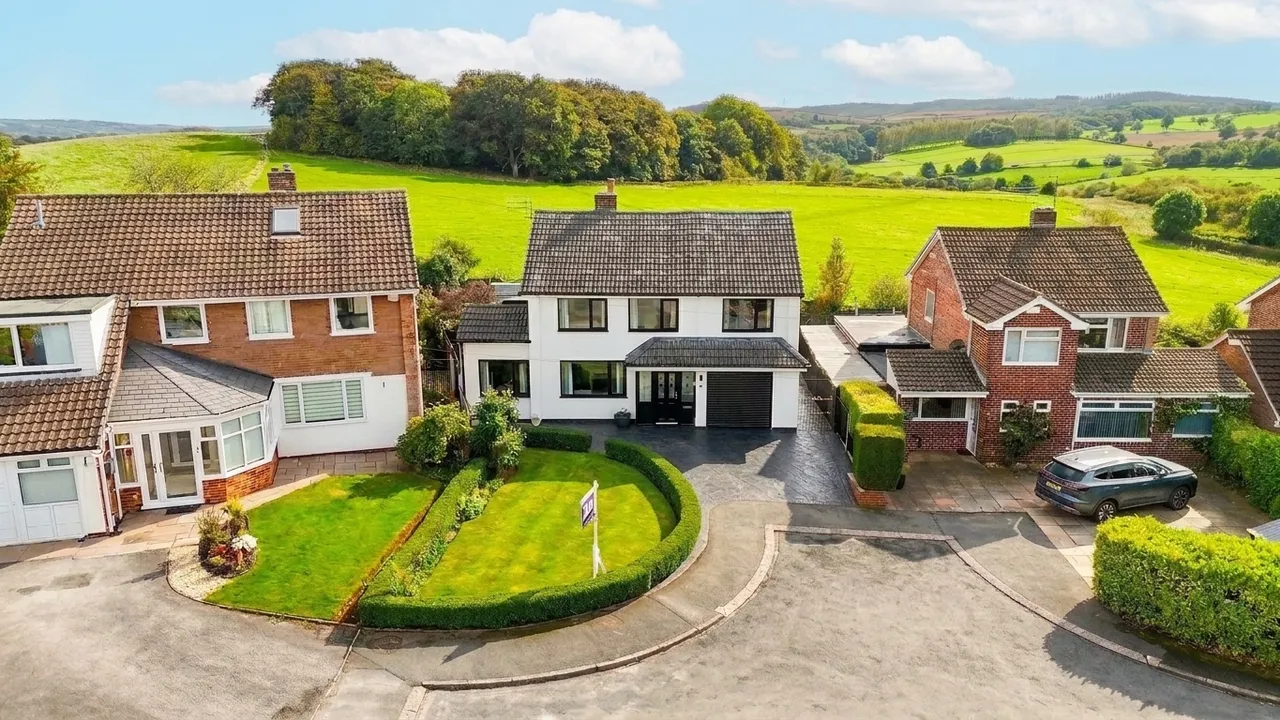 4 bed house for sale, Shefford Road, Seabridge, ST5