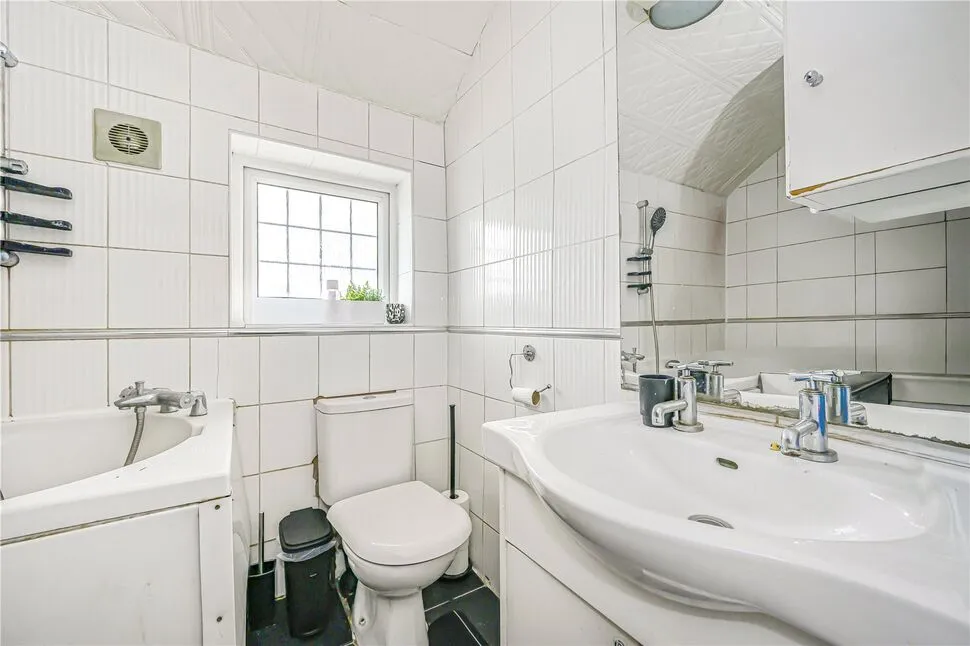 Ivyhouse Road, Dagenham, RM9, photo 8