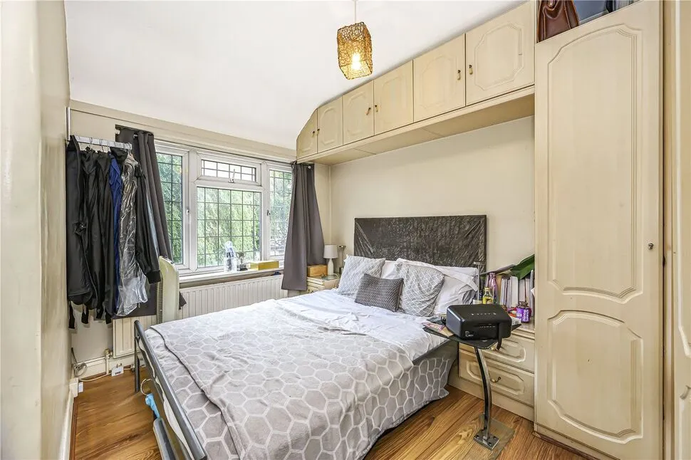 Ivyhouse Road, Dagenham, RM9, photo 5