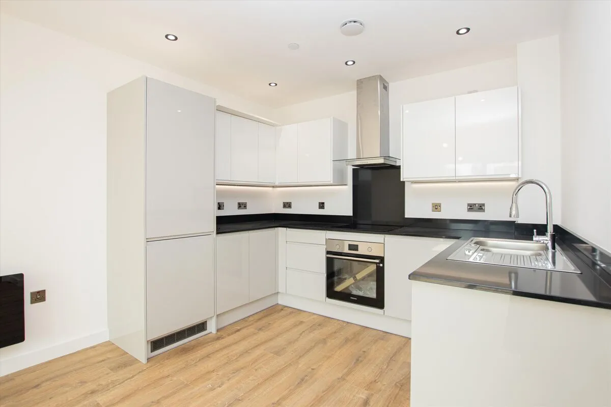 Camden Drive, B1, photo 4