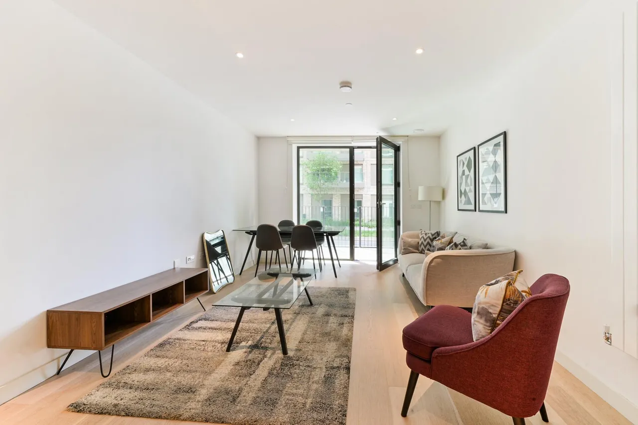 John Cabot House, Royal Wharf, E16, photo 2