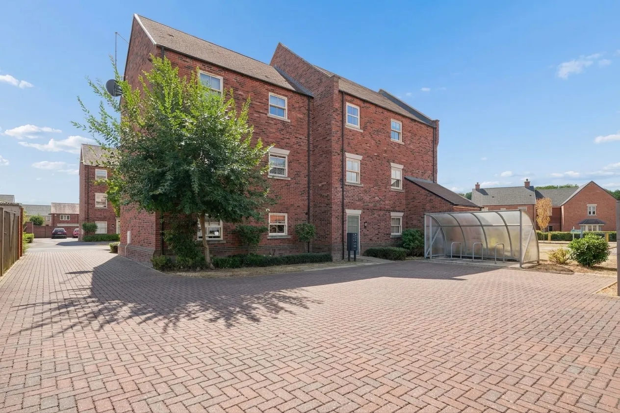 Flanders Close, Bicester, OX26, photo 2