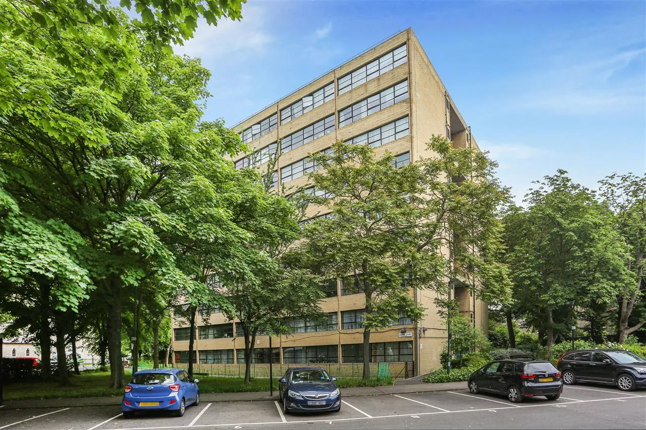 Daren Court, Carleton Road, London, photo 12
