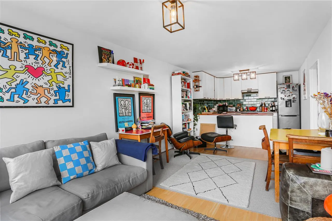 Daren Court, Carleton Road, London, photo 9