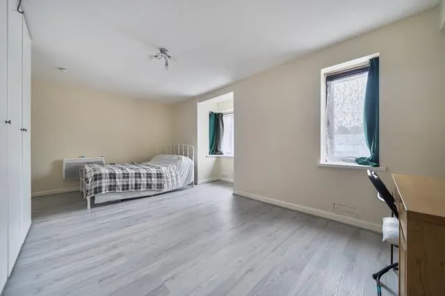 Franklin Avenue, Slough, SL2, photo 4